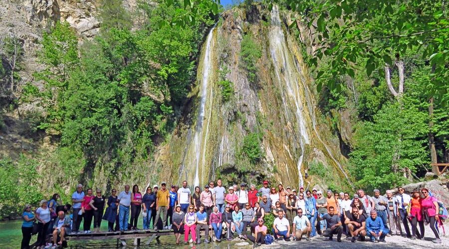 Kral Havuzu Uçansu Şelaleleri  Doğa Yürüyüşü  