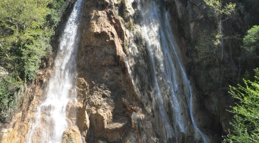 Kral Havuzu Uçansu Şelaleleri  Doğa Yürüyüşü  