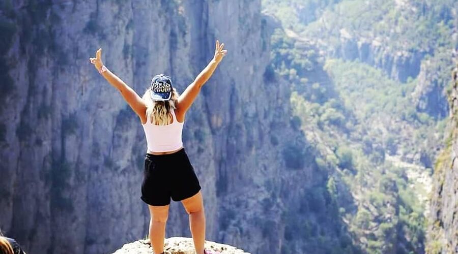 Dalından Kiraz Toplama Burmahan Alabalık Çiftliği Tazı Kanyonu Köprülü Kanyon Turu