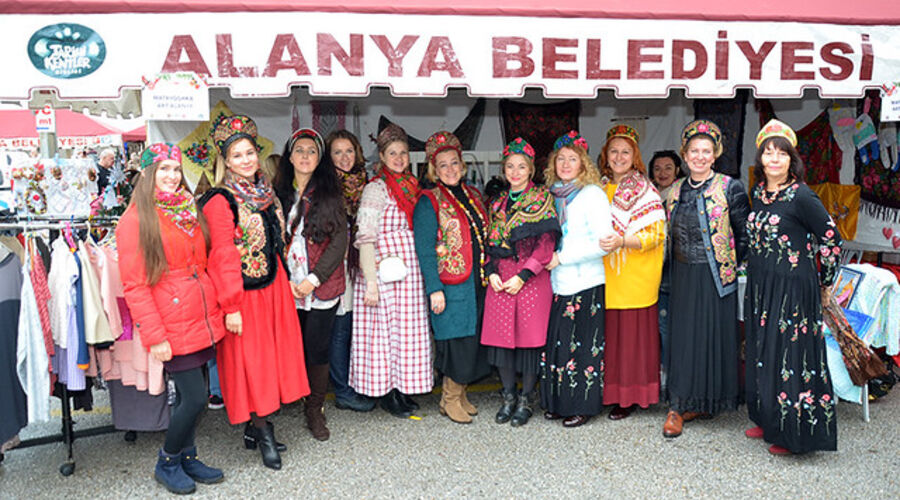 15. Uluslararası Alanya Noel Pazarı Etkinlikleri- Manavgat- Side Turu  